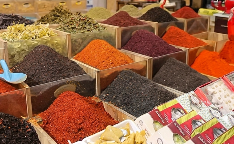 Elazığ yöresel ürünleri Mersin’de vatandaşlarla buluştu