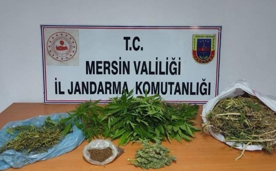 Tarsus'ta jandarmadan uyuşturucu operasyonu