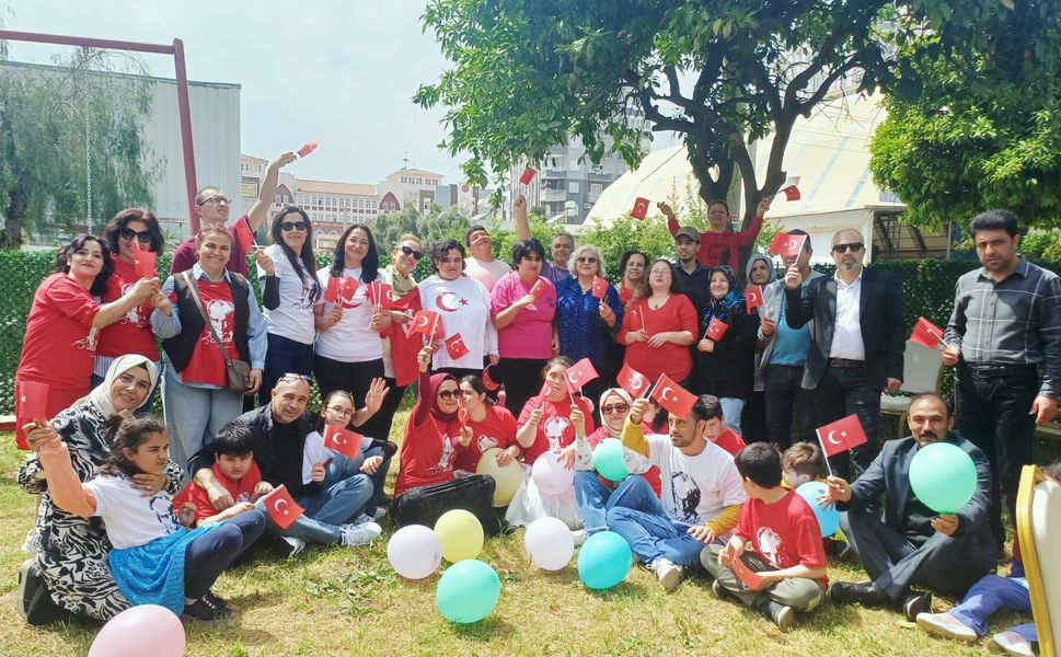 Mersin’de otizmli çocuklar için sade ama anlamlı 23 Nisan