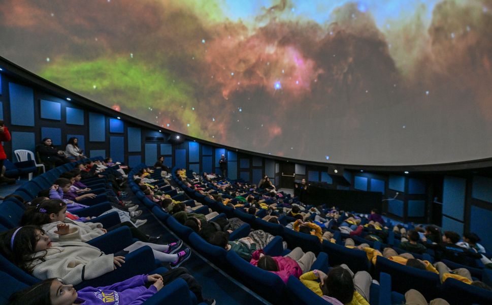 Mersin’de Planetaryum ilgi odağı olmaya devam ediyor