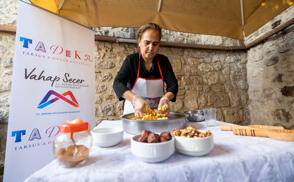 Tarsus’un yöresel lezzetleri gelecek nesillere aktarılıyor