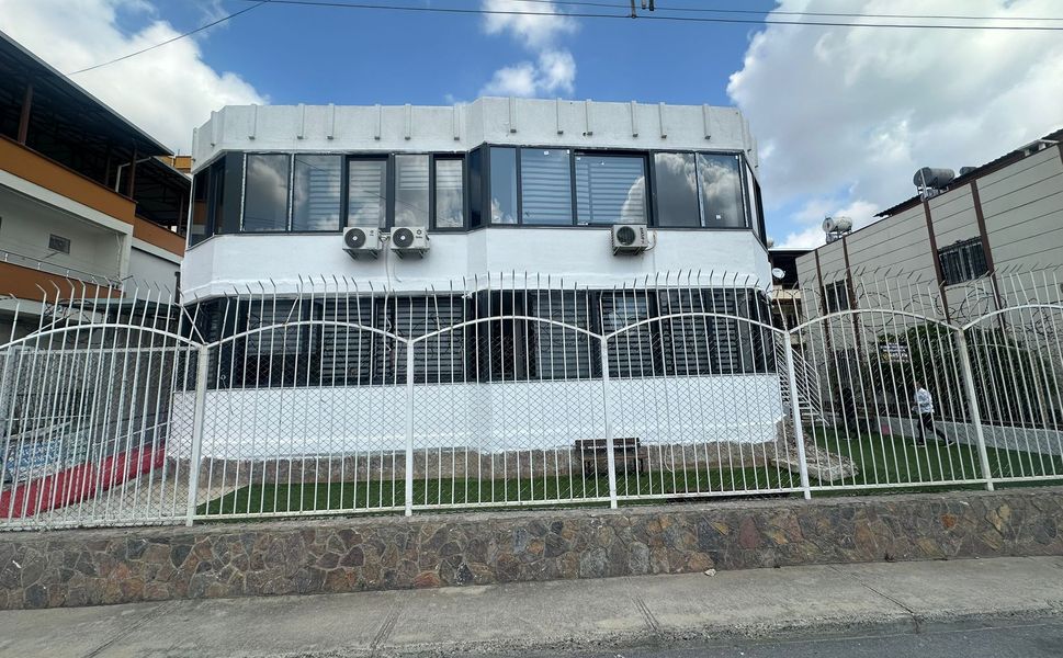 Kaçak huzurevi operasyonunda sahte tabela açıklaması