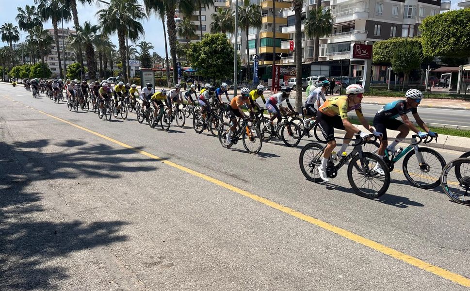 Mersin caddelerinde Tour Off Mersin coşkusu