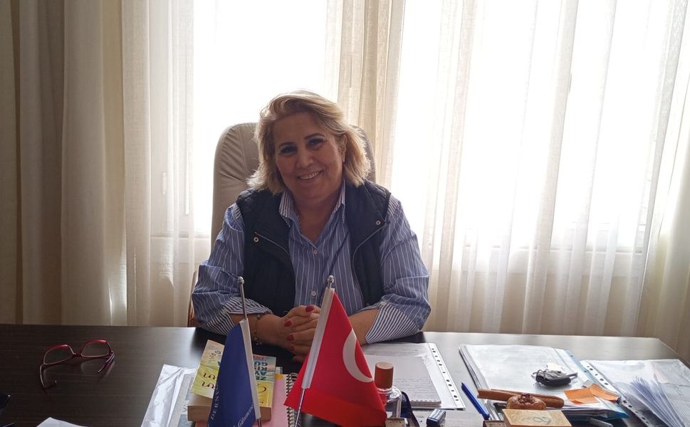 Yarım kalan hayalini gençlerin geleceğiyle sürdürüyor