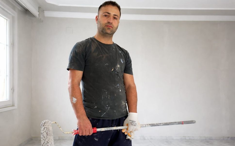 Hayatını inşaatta kazıyor, geleceğini üniversitede kuruyor