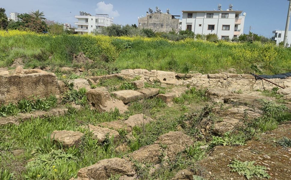 Roma nekropolünde villa ruhsatı iddiası