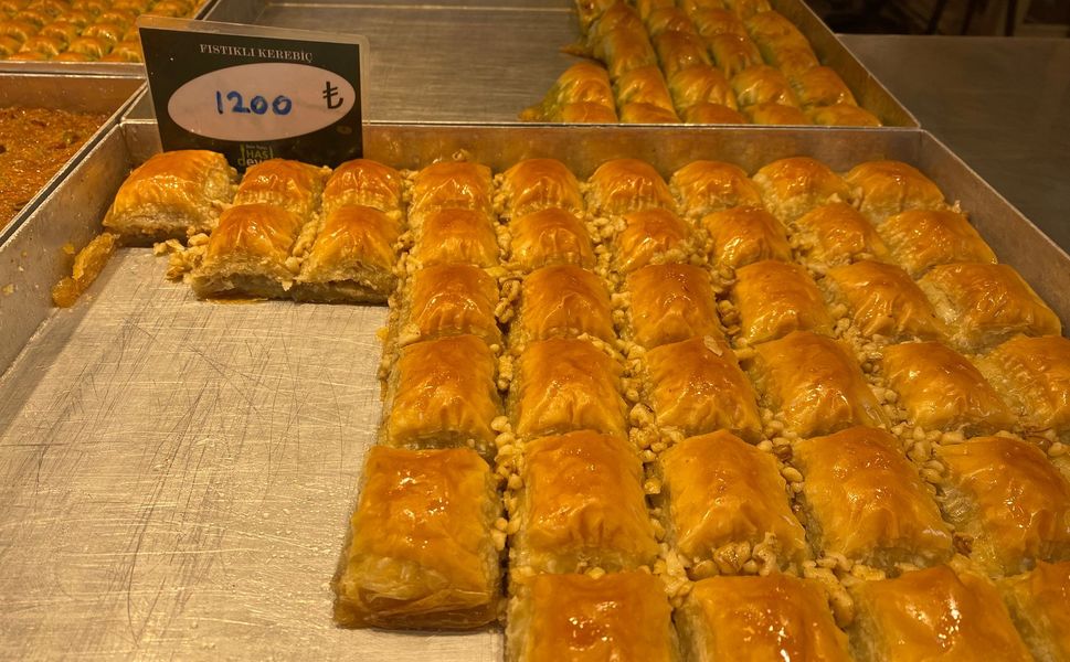 Bayram yaklaşırken tatlı fiyatları cep yaktı