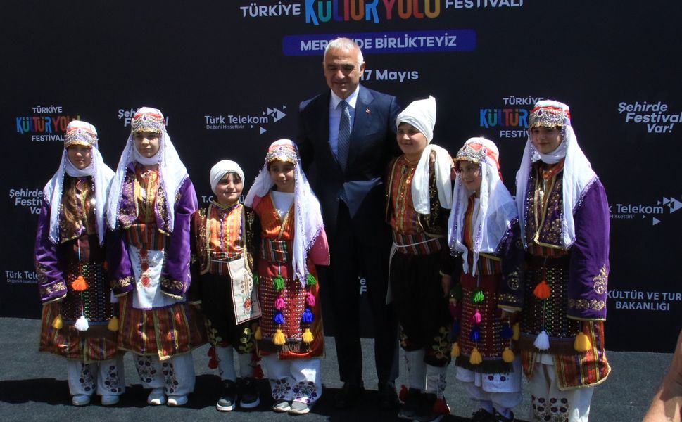 Mersin Kültür Yolu Festivali görkemli törenle başladı