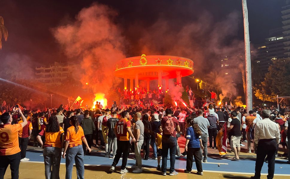 Galatasaray şampiyonluğu Mersin'de coşkuyla kutlandı