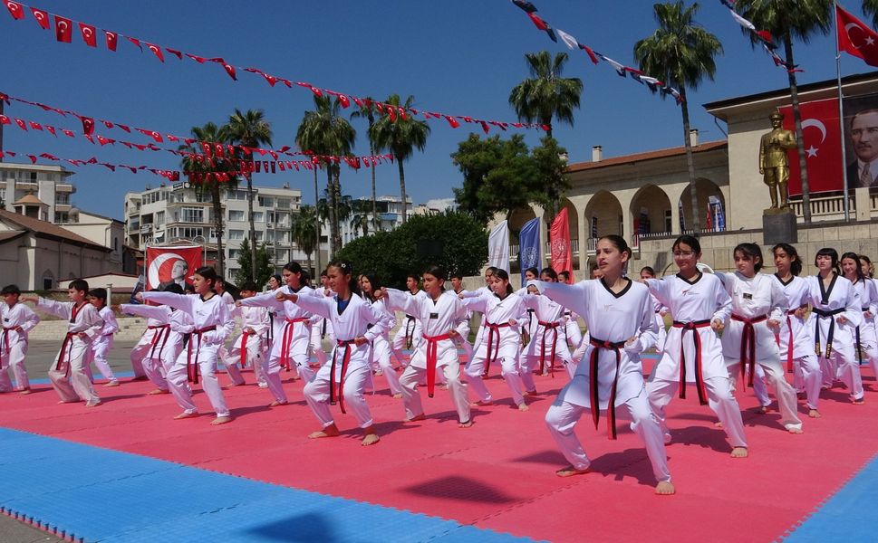 19 Mayıs coşkusu Gençlik Haftası ile başladı