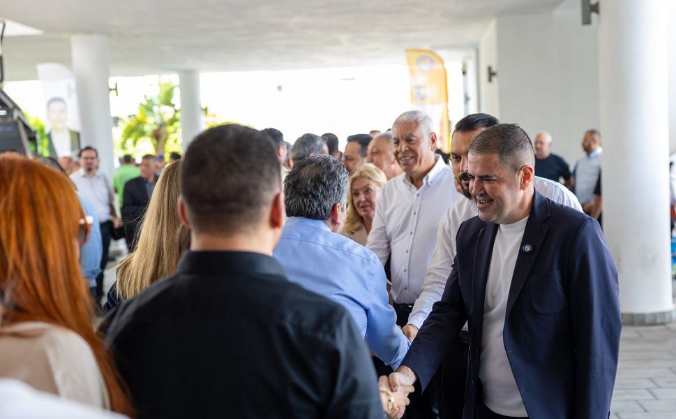 Başkan Tuncer belediye personeliyle bayramlaştı