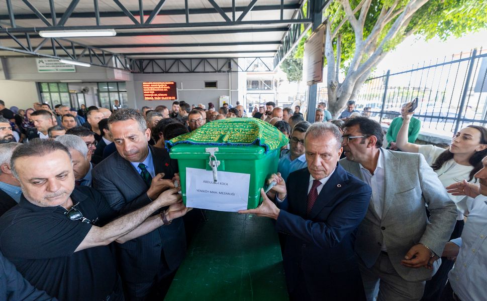 Başkan Seçer, Tarsus saldırısında yaşamını yitirenlerin cenazesine katıldı