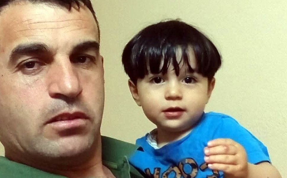 Çocuğun çekyattan düştüğü kaza ailenin felaketi oldu