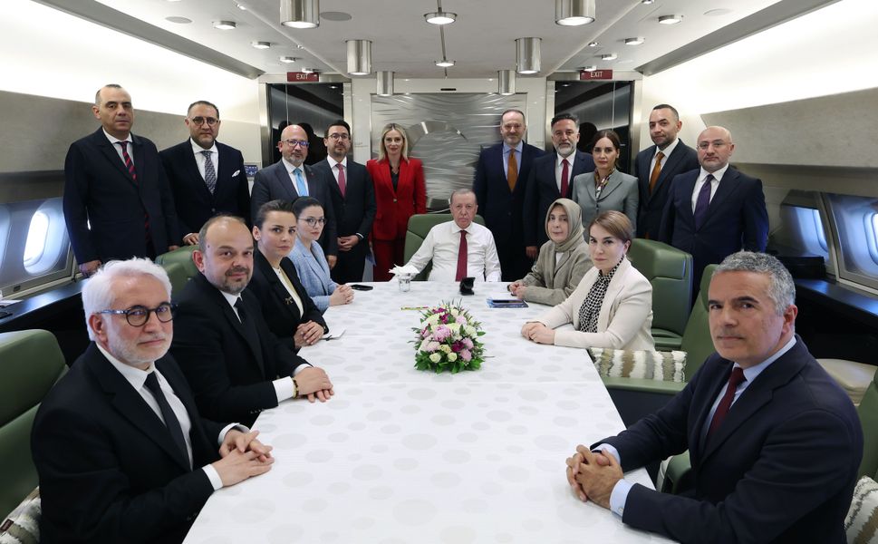 Cumhurbaşkanı Erdoğan: "Kıbrıs Türk halkını bağrına basıyor"