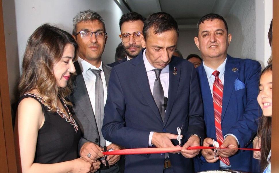 Eğitimciler, “Siyasetin değil eğitimin emrindeyiz” dedi