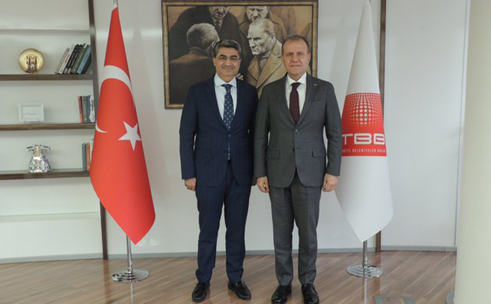 Ekmen’den Vahap Seçer’e hayırlı olsun ziyareti