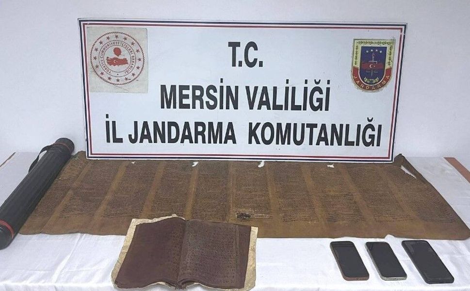 Tarihi eser kaçakçılığı yapan 2 kişi yakalandı