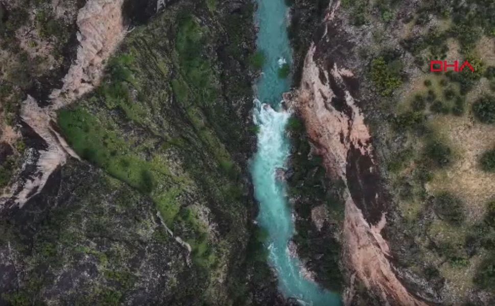 Gülnar’daki Gezende Kanyonu doğaseverleri büyülüyor
