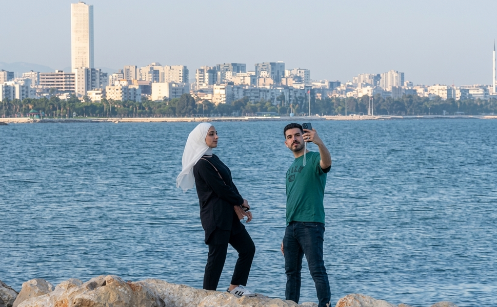 Bayramda memleketlerine gidemeyenlerin adresi sahil oldu