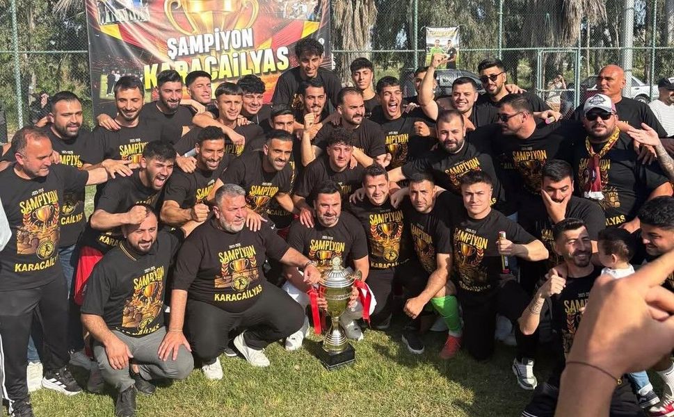 Karacailyas Spor şampiyonluğun tadını doya doya çıkarıyor