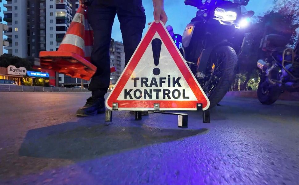 Mersin polisinden drone ve KGYS destekli trafik denetimi