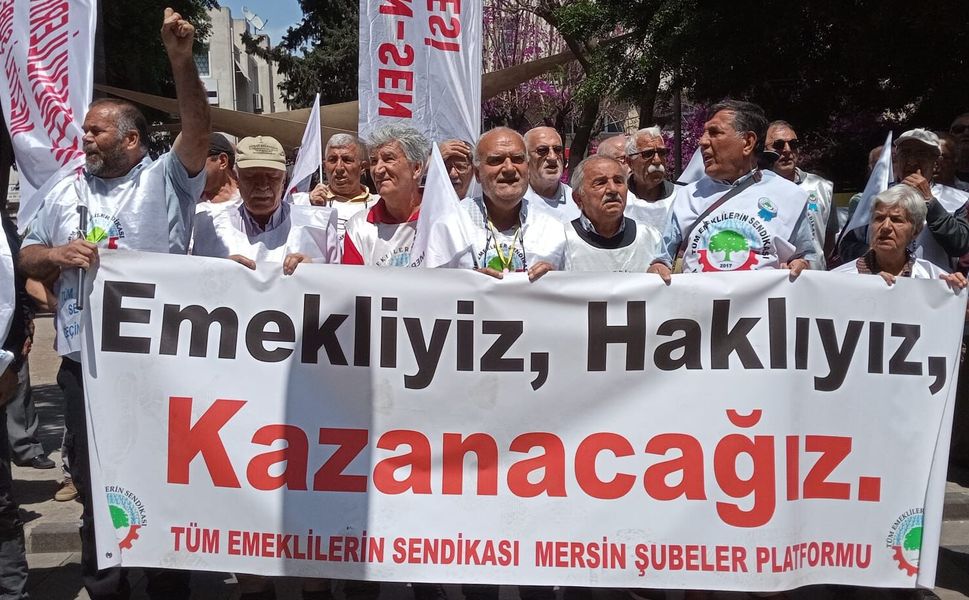 "Emekliler bu ülkenin yükü değil, onurudur"
