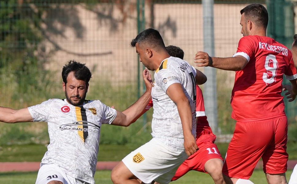Köyler Arası Futbol Turnuvası'nda gol yağmuru