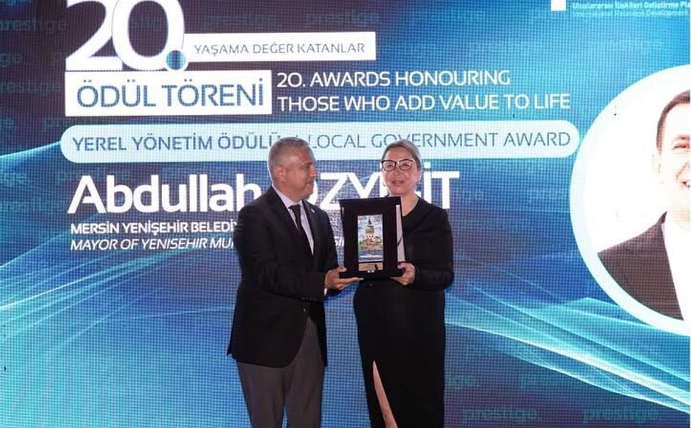 Yenişehir Belediyesine uluslararası Yaşama Değer Katan ödülü