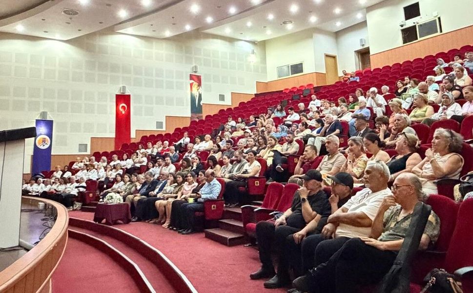 60+ Tazelenme Üniversitesi yıl sonu kapanışı