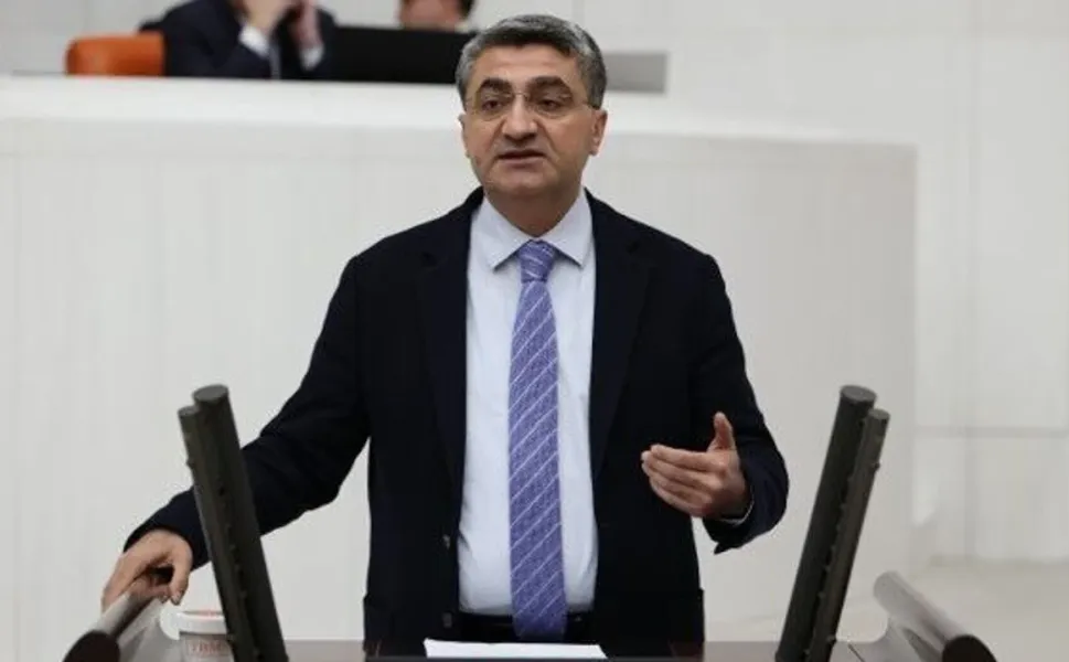 DEVA Parti'li Ekmen'den imar planı değişikliklerine ilişkin eleştiri