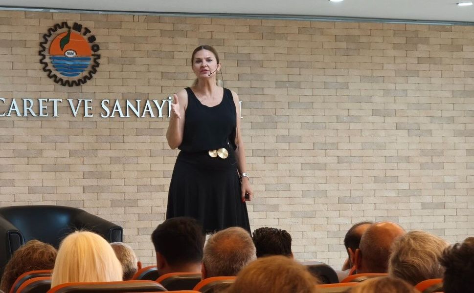 Mersin'de 'mutlu müşteri' odaklı gayrimenkul eğitimi