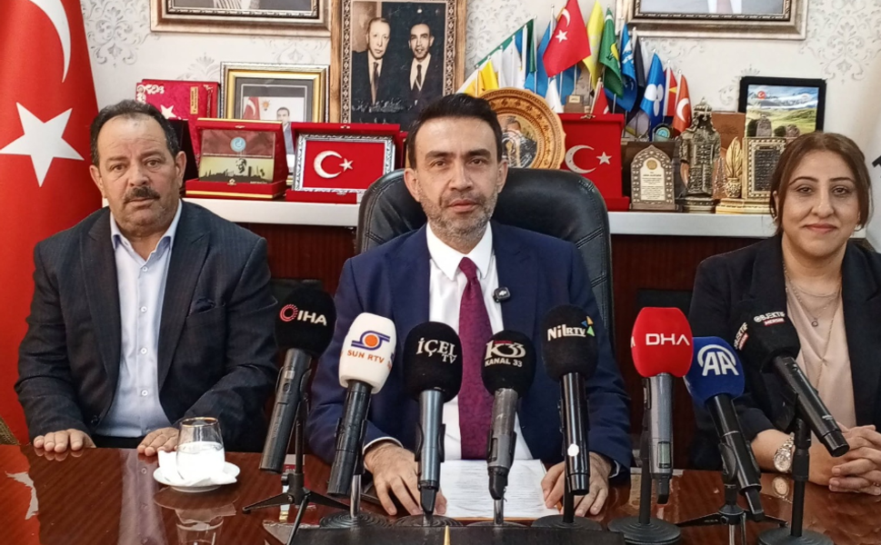 AK Parti Mersin'de "Mahalle Çalışmaları Yılı" kapsamında sahaya iniyor