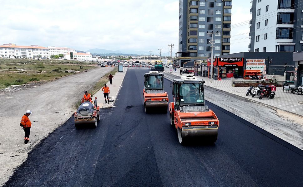 Bozulan yollar yenilenerek ulaşım konforlu hale getiriliyor
