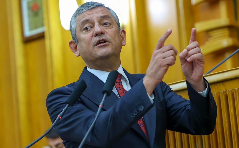 CHP Grup Başkanı Özel: "Bu mücadeleyi asla bırakmayacağız"