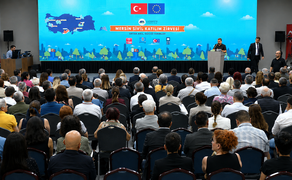 Mersin’in demokrasi modeli katılımcılık modeli oldu