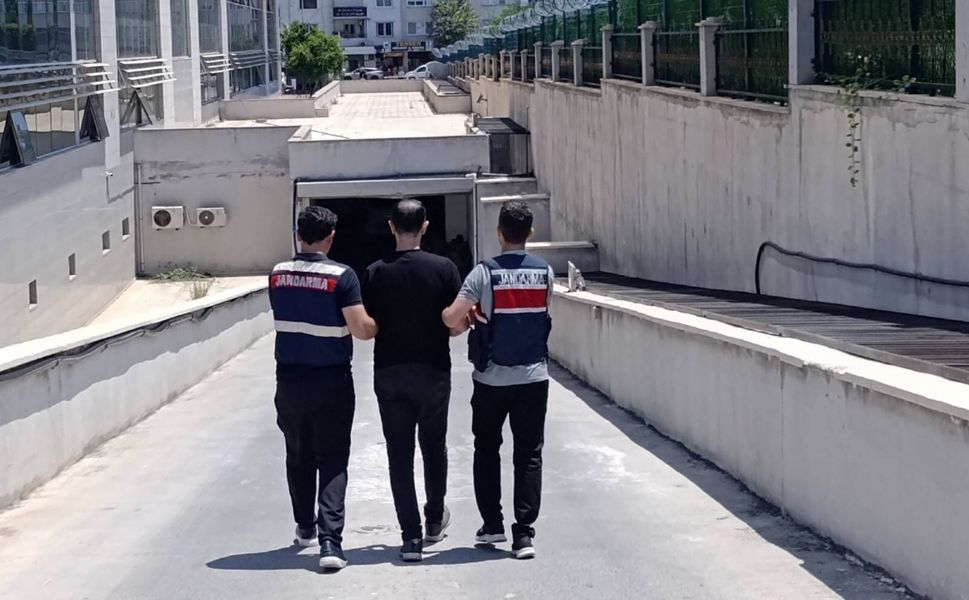 Mersin merkezli terör operasyonunda iki tutuklama