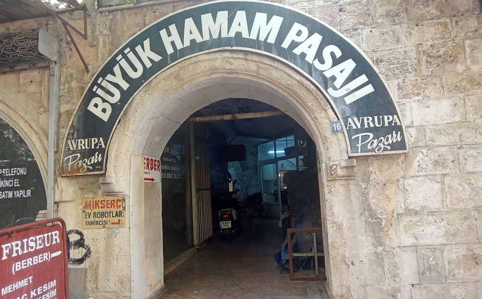 Hamam Pasajı’nda eski hareketlilik özleniyor