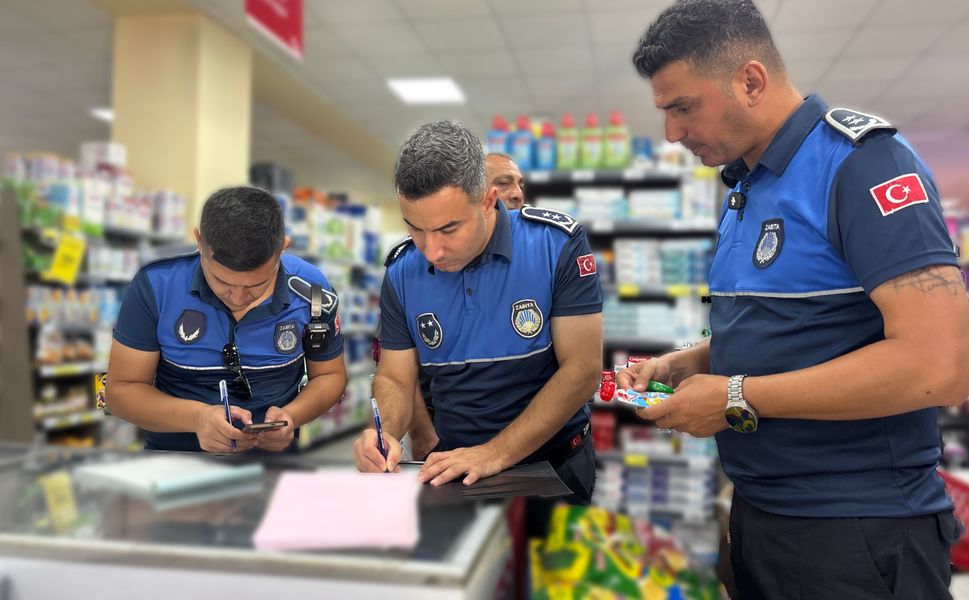 Tarsus Belediyesinden gıda güvenliğine yönelik denetim: 4 işletmede 250 ürüne el konuldu