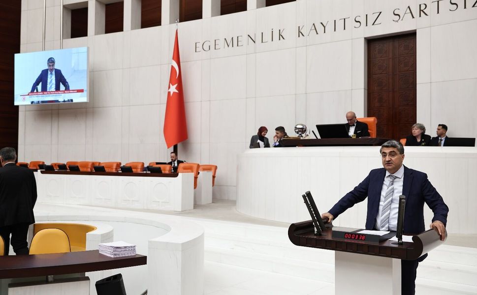 Ekmen: TUSAŞ'taki helikopter kazası tüm yönleriyle aydınlatılmalıdır