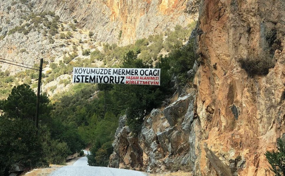Korucuk ve Ovabaşı halkı mermer ocağına geçit vermedi