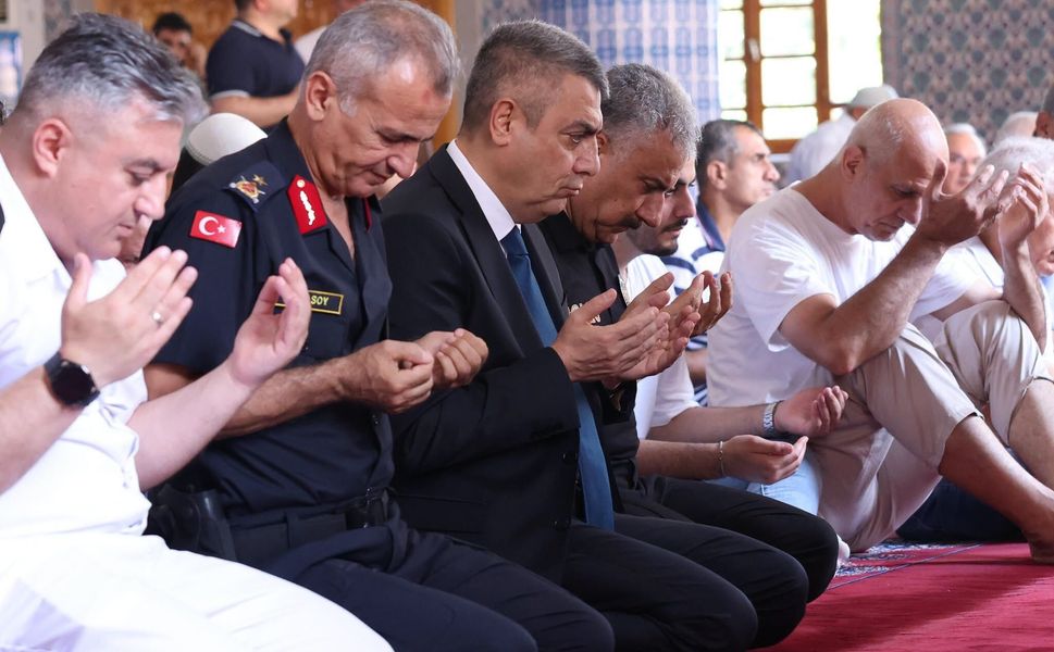 Mersin Valisi Toros, 15 Temmuz anma programına katıldı