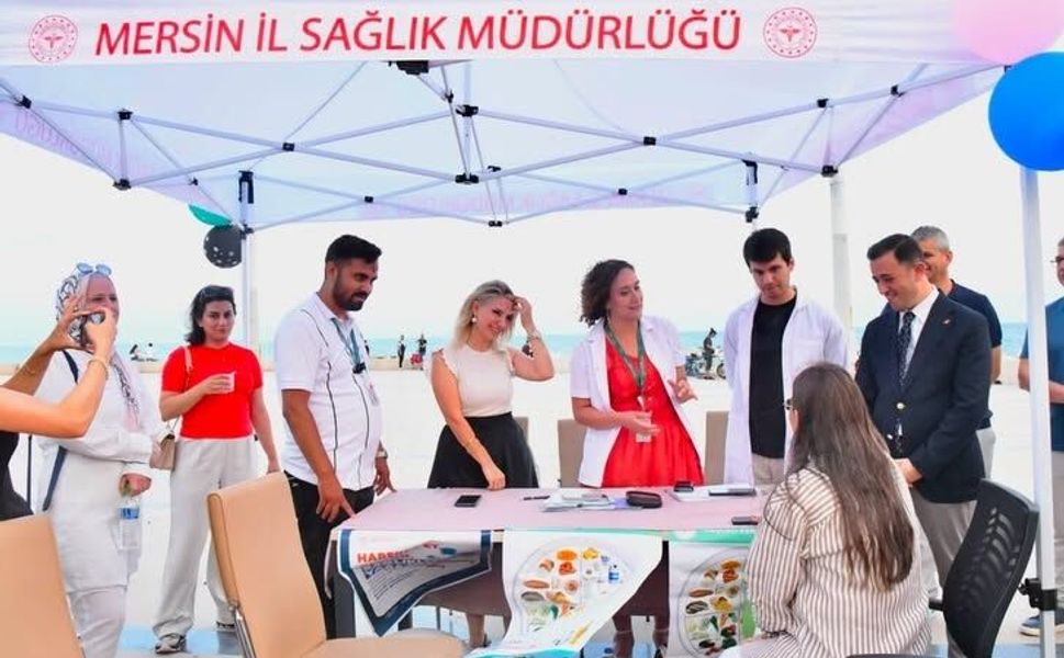 Mersin'de 'Hareket Yaşını Öğren, Sağlıklı Yaşa' yürüyüşü düzenlendi