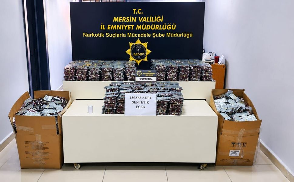Mersin'de narkotik operasyonu: 155 bin 568 sentetik ecza hapı ele geçirildi