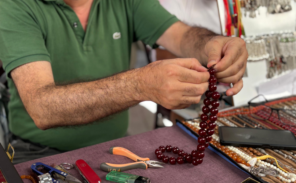 Hatıralar tesbihe dönüşüyor: Saç telinden ömürlük anı