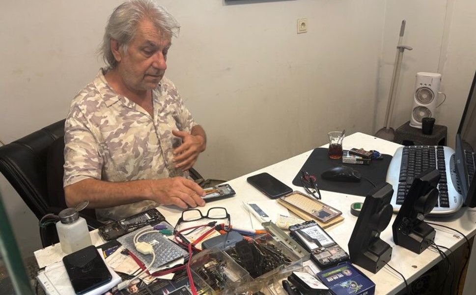 Telefon tamircisi uyardı: En çok şarj soketi arızalanıyor