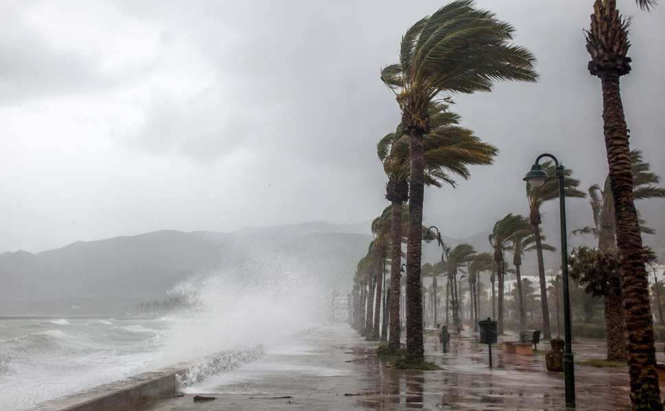 Mersin'de kuvvetli rüzgar alarmı