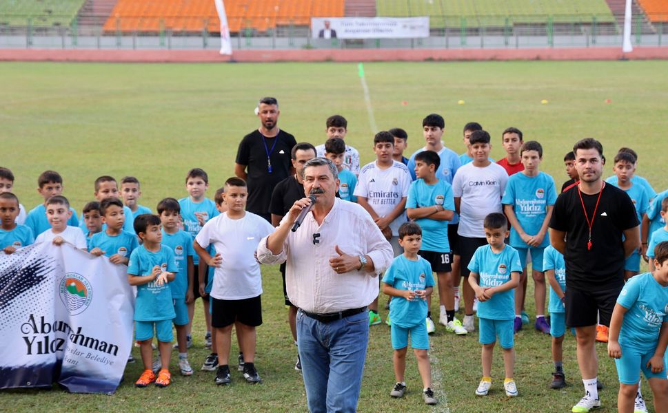 Geleceğin yıldızları sahaya çıktı
