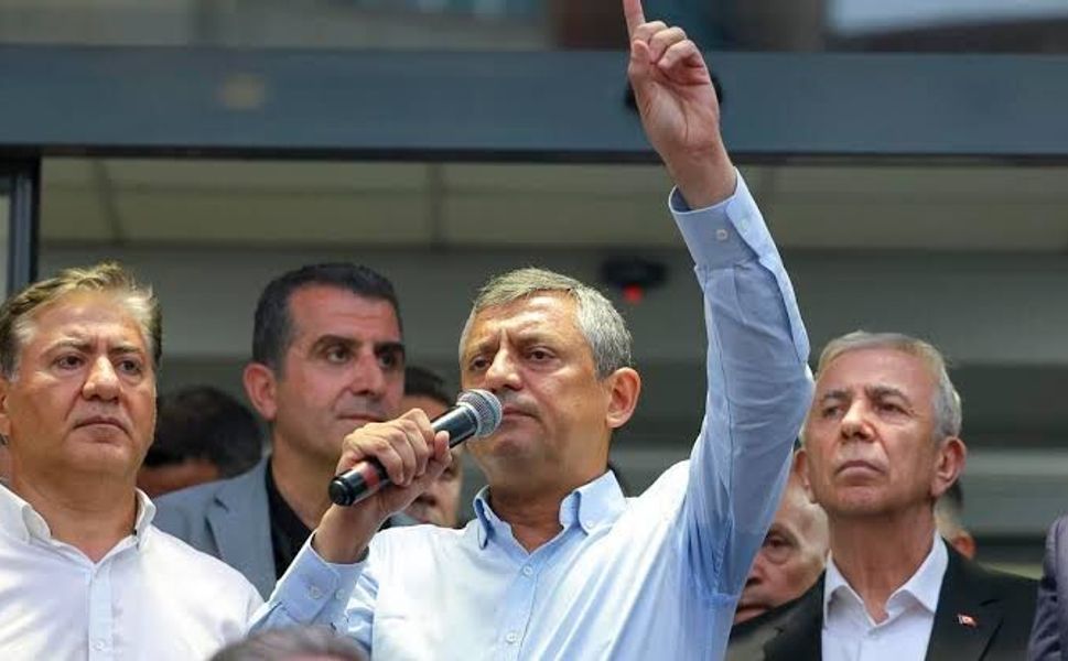 Özgür Özel: Siyasi hesaplaşmanın tarafı evlatlar olamaz
