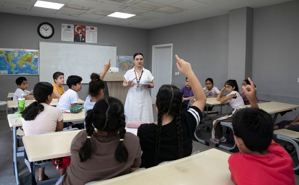 Mersin Büyükşehir kurs merkezleri yaz tatilinde de öğrencilerin yanında