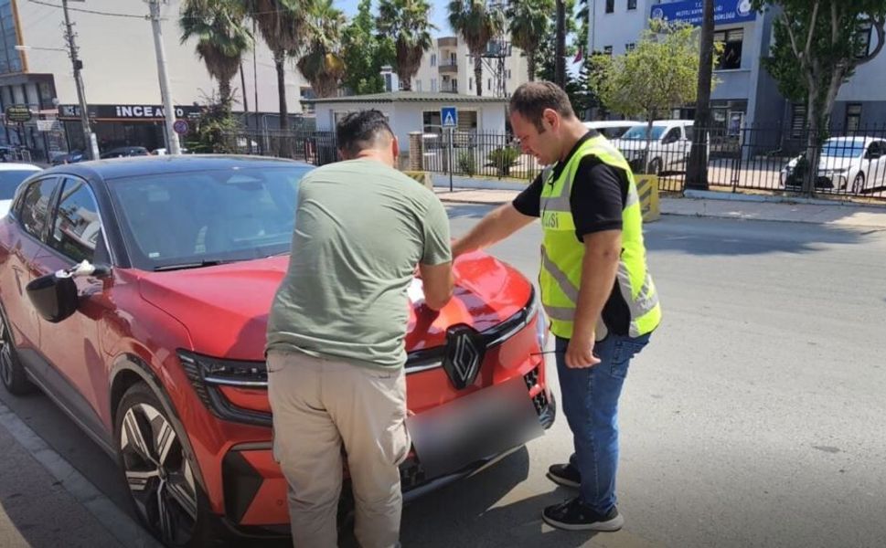 Trafik güvenliğini tehlikeye atan sürücüye 10 bin lira ceza